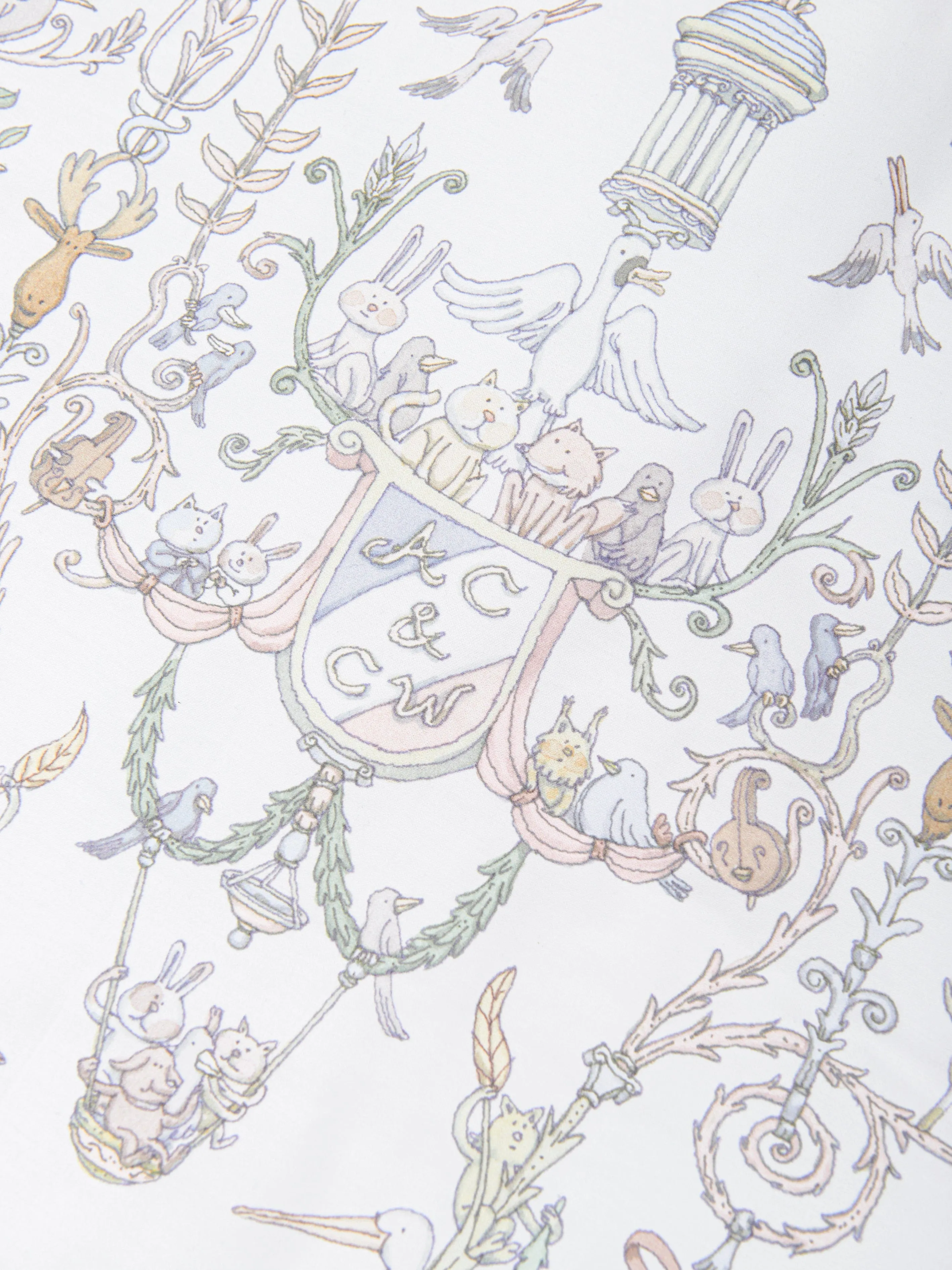 Baby  Toile De Jouy Atelier Choux & Caitlin Wilson Reversible Quilt in Multicolour (130cm)