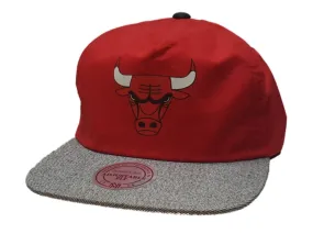 Chicago Bulls Mitchell & Ness Red Fitted Elastic Painter Style Flat Bill Hat Cap