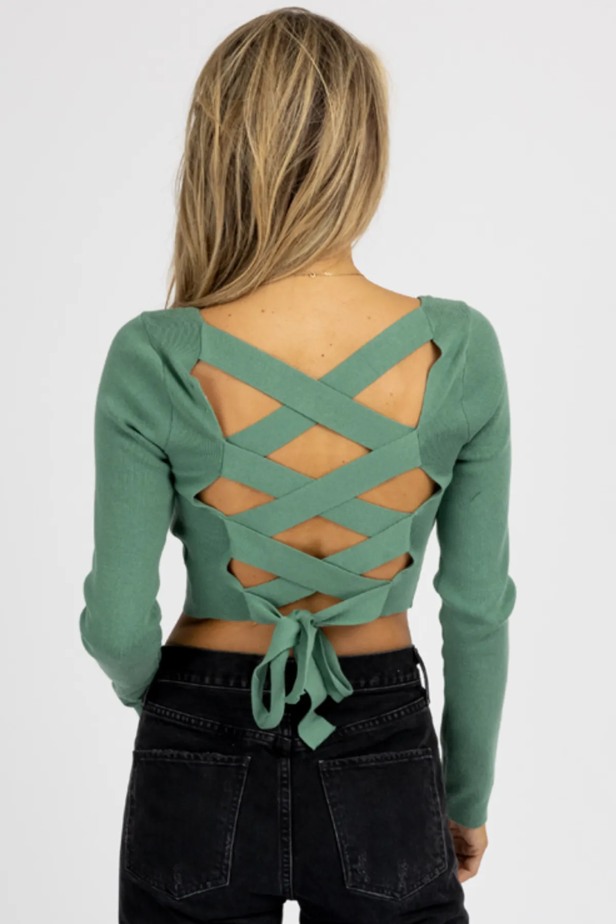 EMERALD LONGSLEEVE KNIT TIE BACK CROP TOP