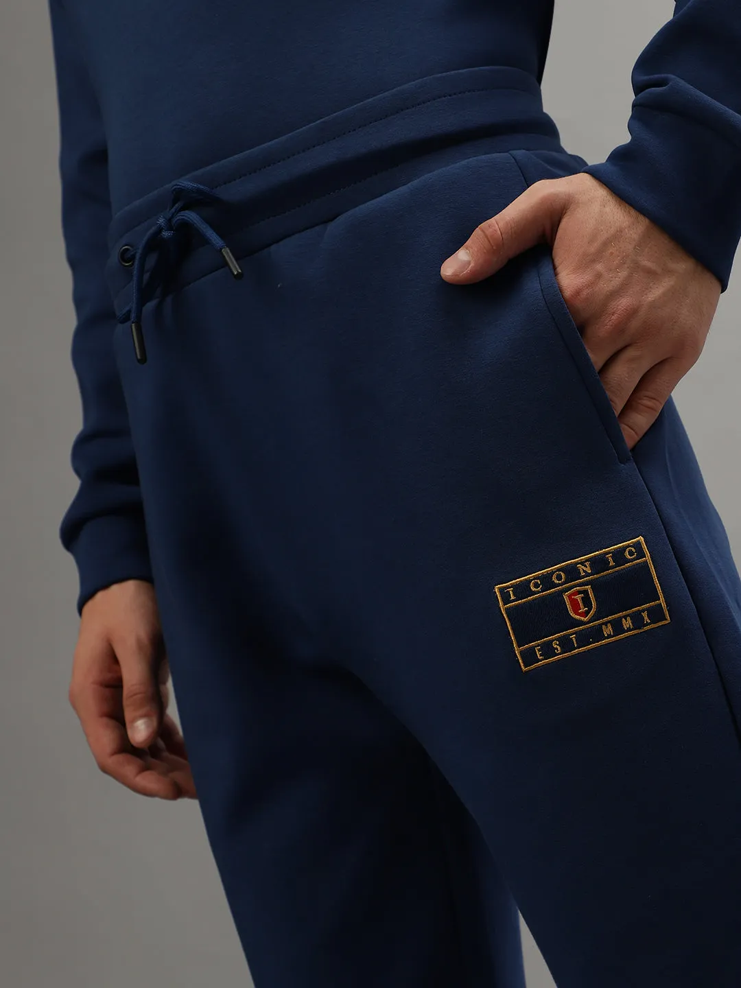 Iconic Men Blue Solid Regular Fit Mid-Rise Trackpant