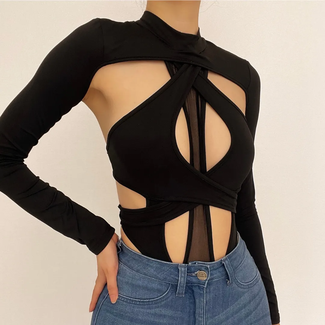 Long sleeves hollow out cross back bodysuit