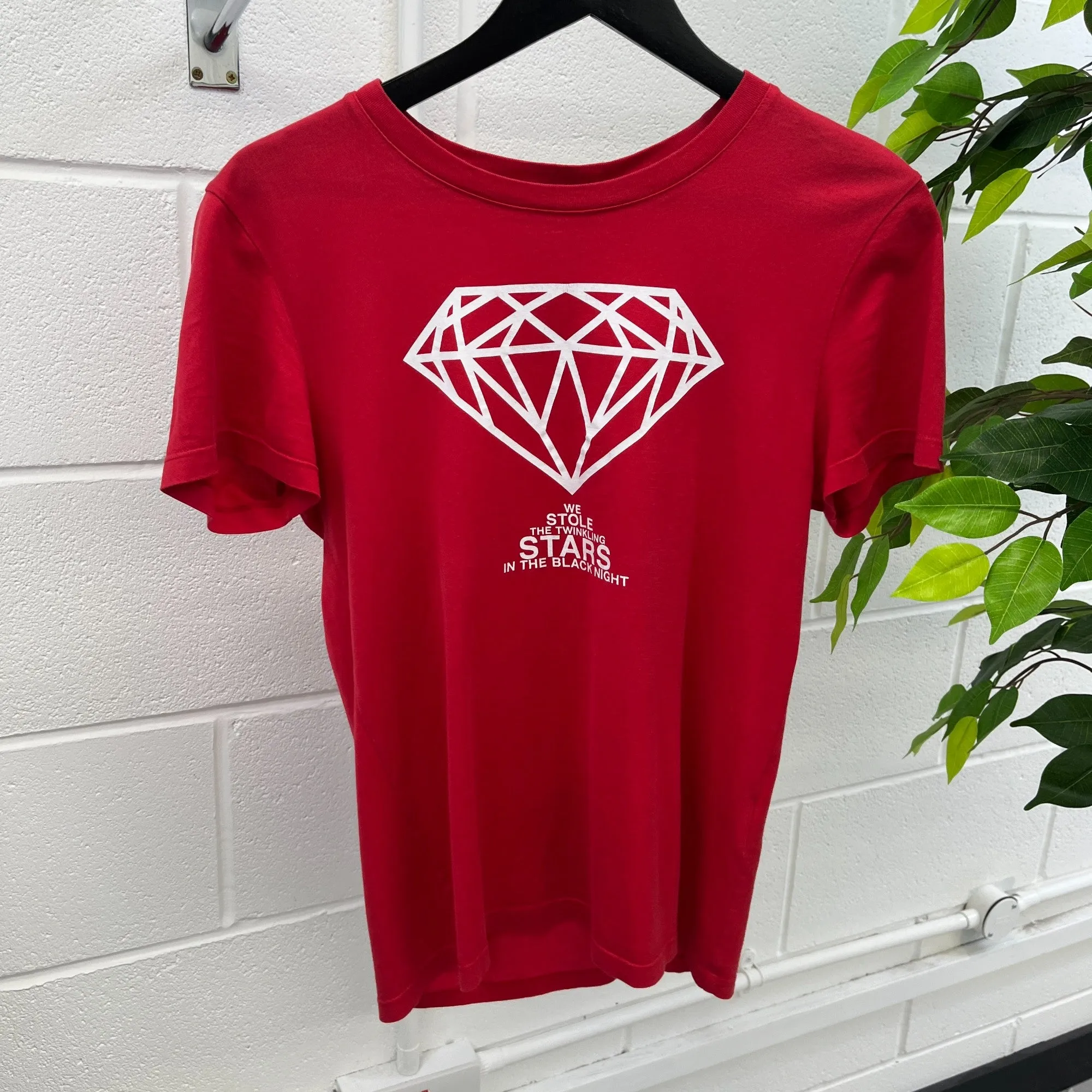 Men's Diamond T-Shirt Red Size XS