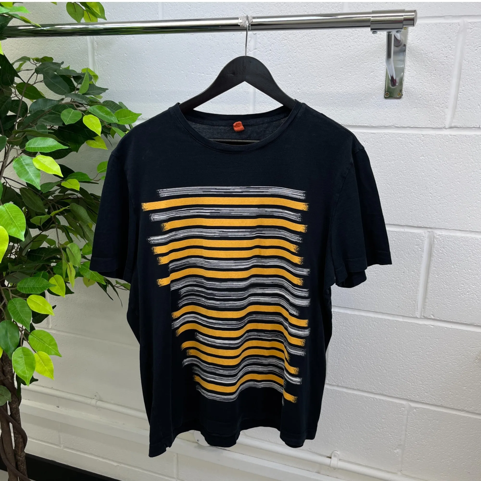 Men's Stripe T-Shirt Black Size XL