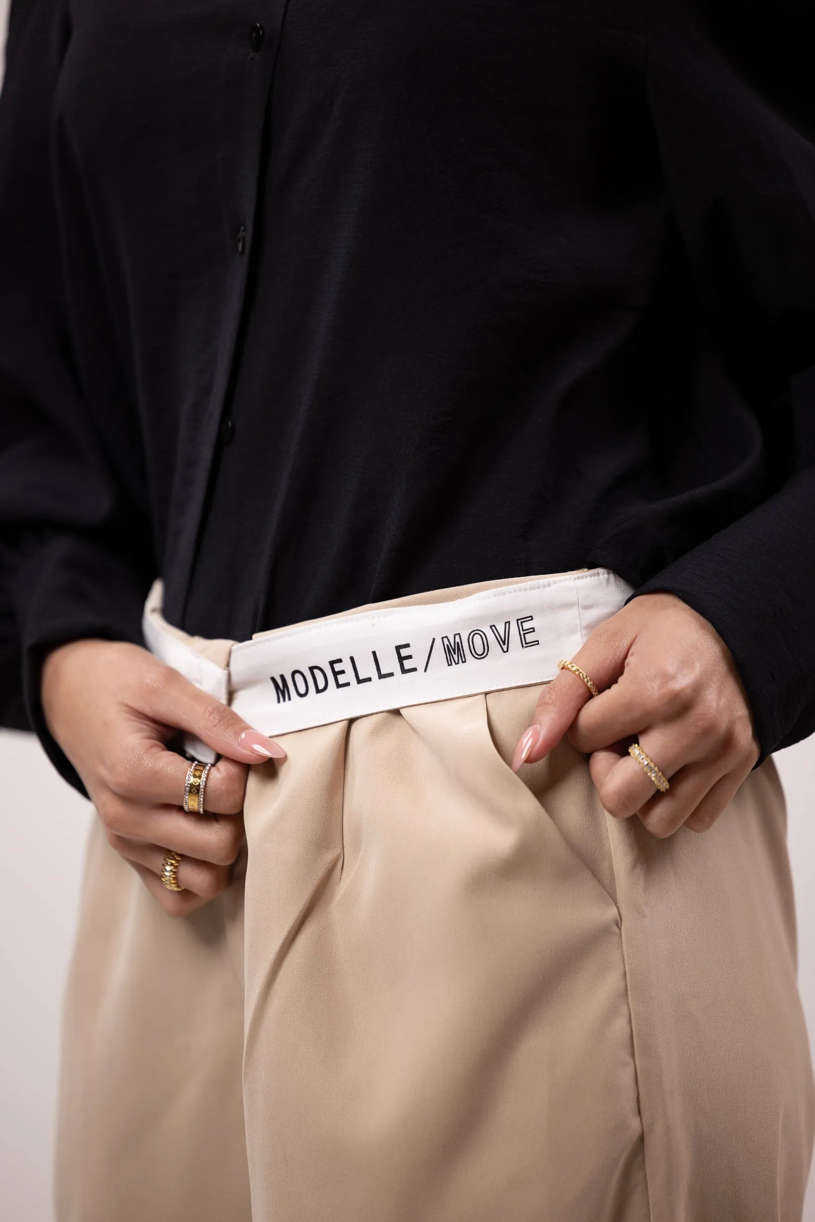 Modelle/Move Highwaist Flip Pants