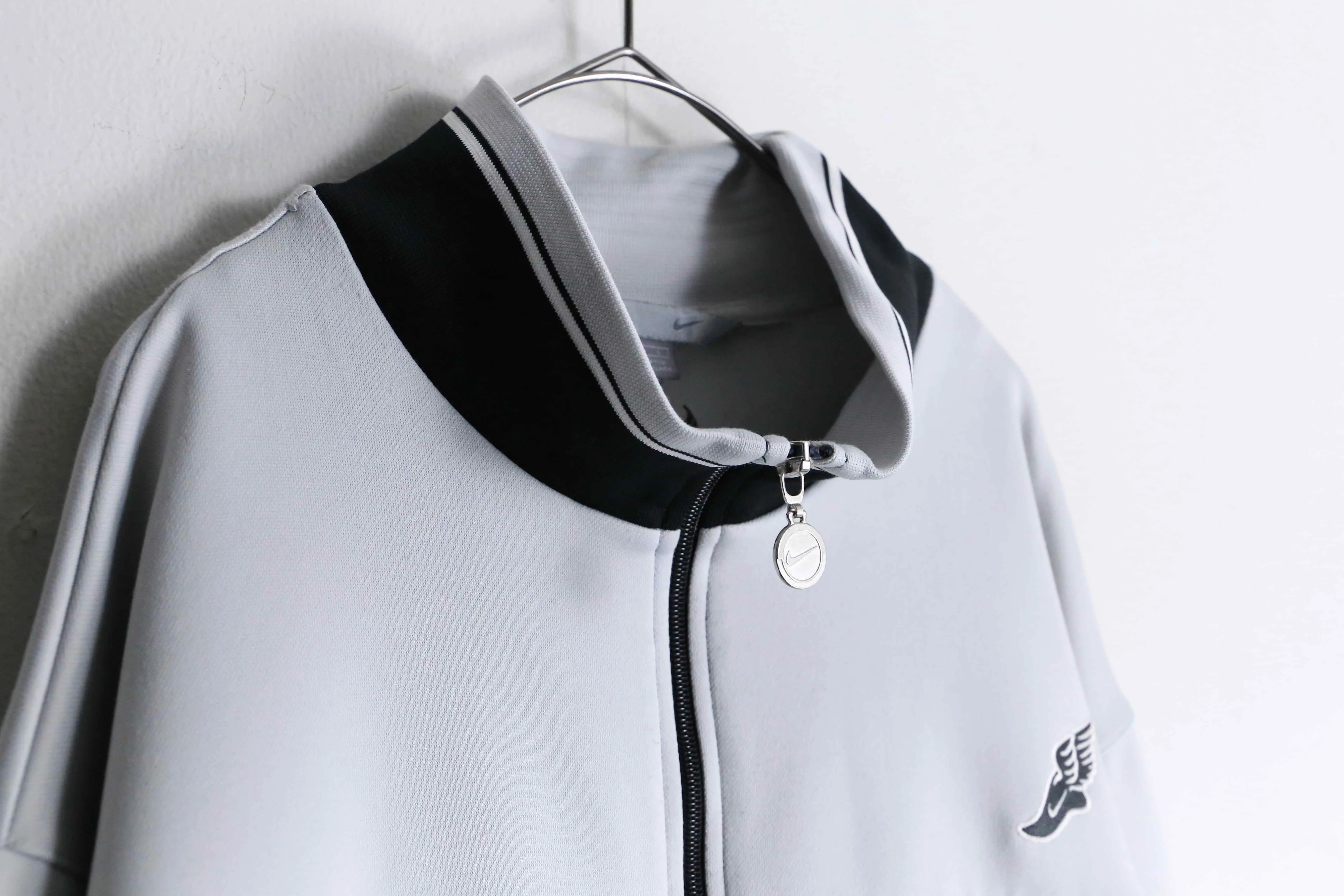 "NIKE" monotone bi-color track jacket